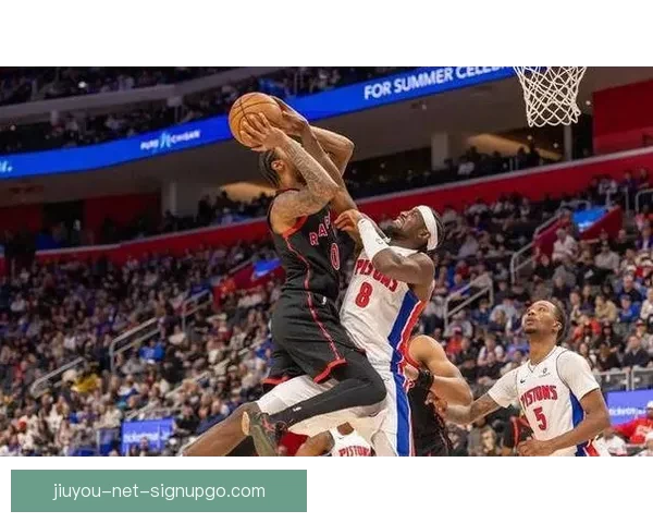 杜伦砍下31分9篮板活塞力克猛龙 巴雷特24分劳森13分难挽败局